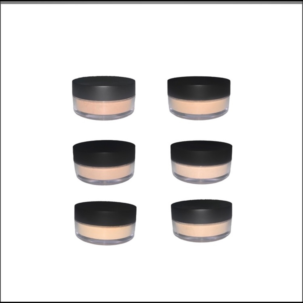 Loose mineral foundation